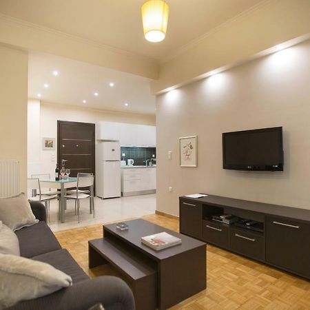 Apartment At Koukaki, 150M From The Metro By Yha アテネ エクステリア 写真