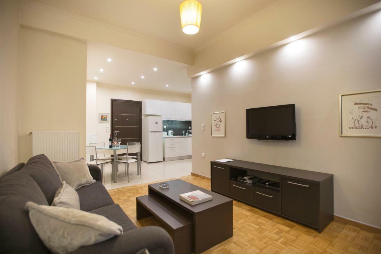 Apartment At Koukaki, 150M From The Metro By Yha アテネ エクステリア 写真